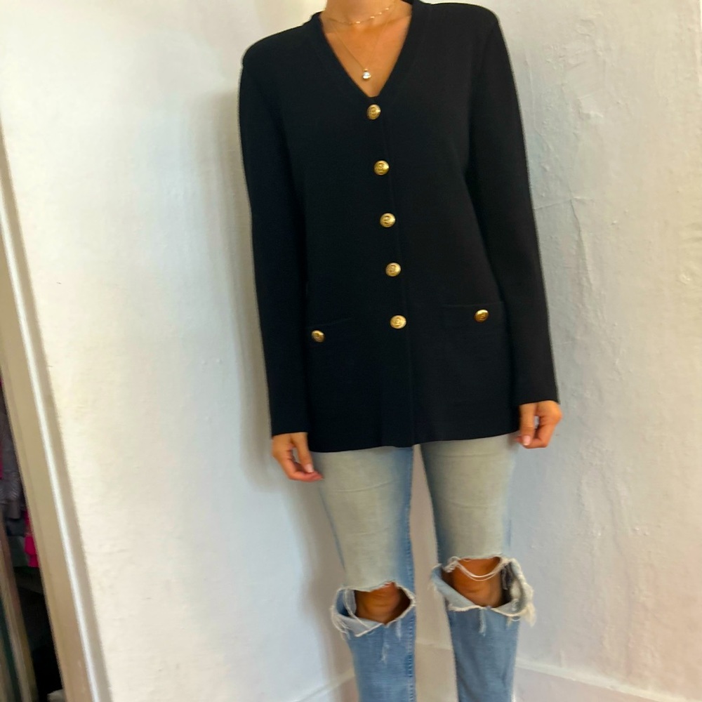 St. John size 6 black sweater jacket